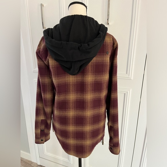 Volcom plaid Jacket- size Small EUC - Picture 3 of 4